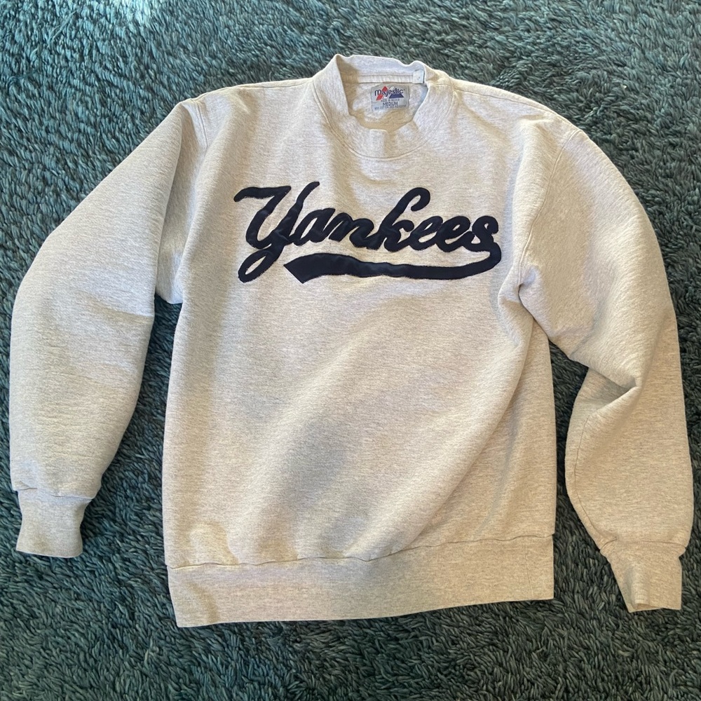 Vintage Majestic Yankees Sweatshirt